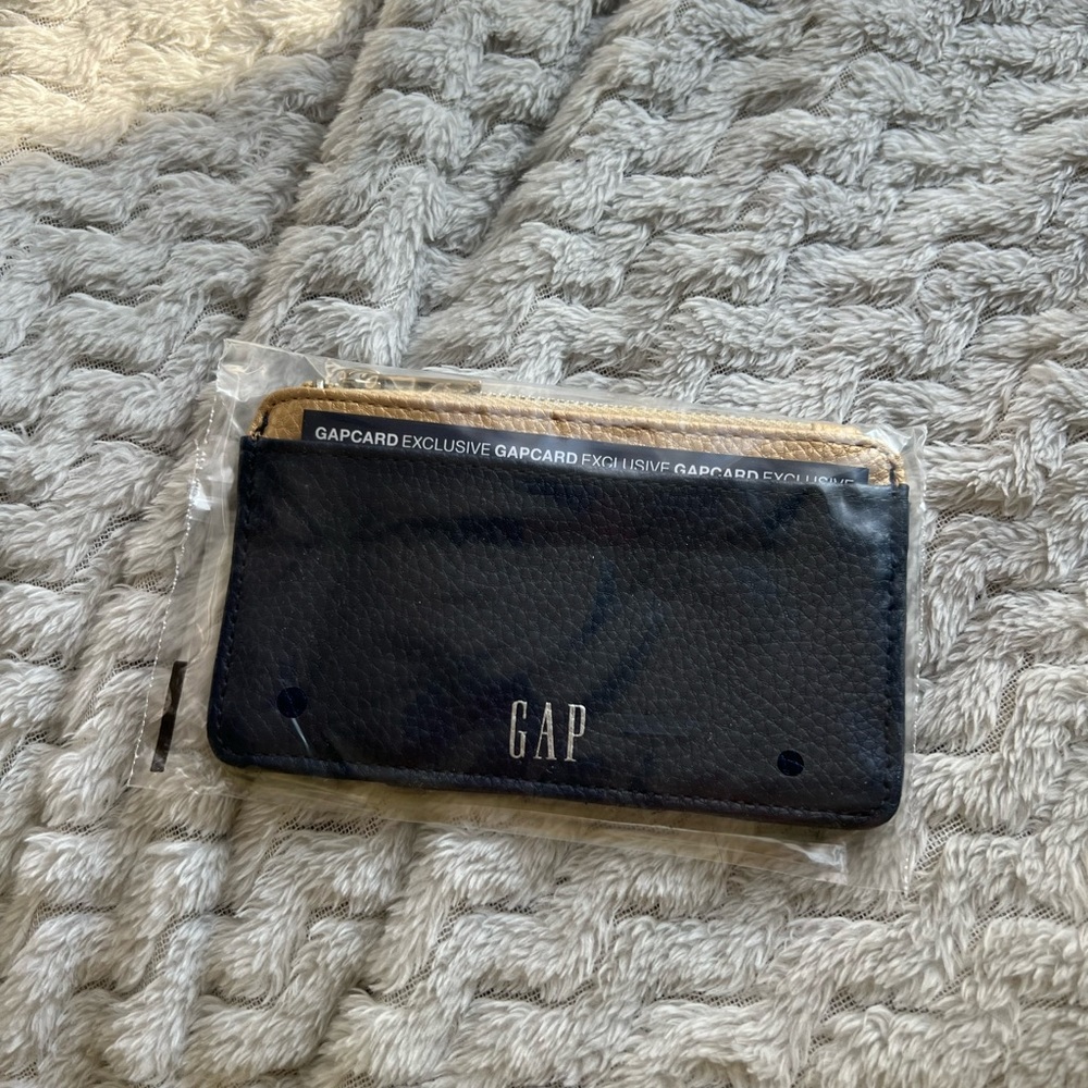 Brand New Gap Wallet